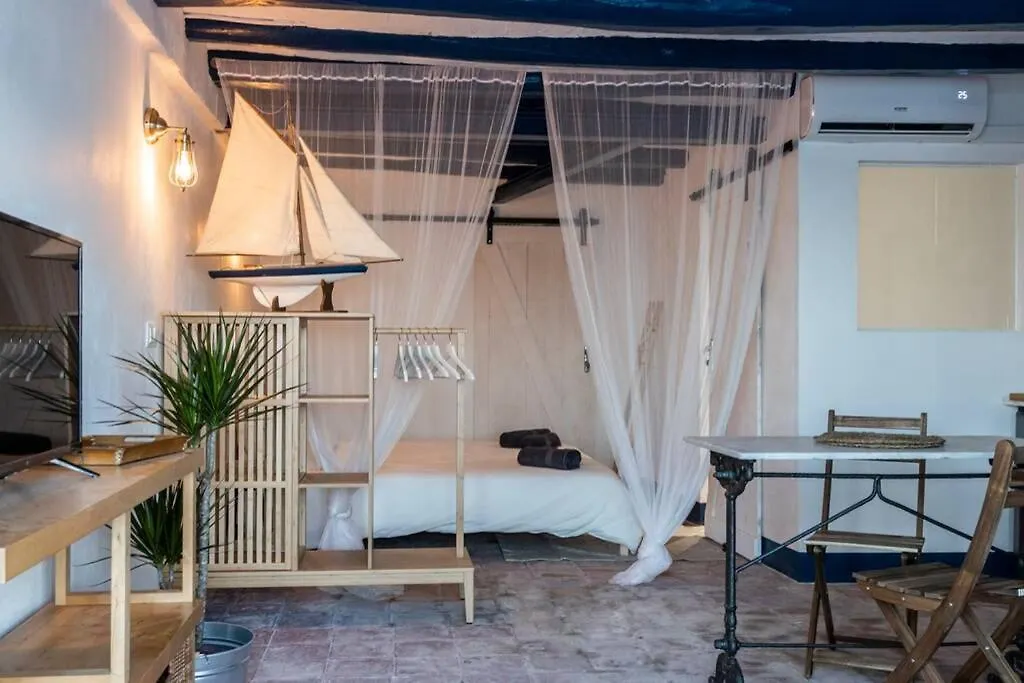 La Casa De Las Barcas Suite A Pie De Playa Calafell Apartment